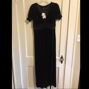 NWT Forever 21 Velvet Dress